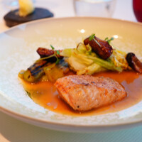 ベージュ アラン・デュカス 東京 - 