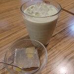 ヤオカネ - アボカドミルク