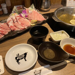 豚しゃぶ専門店 我那覇豚肉店 - 