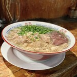 男そば 連獅子 - 牛スジと牛骨の塩そば(限定ラーメン) 