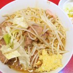 ラーメン二郎 - ラーメン半分＋ニンニク多め＋白ネギ