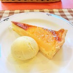 キャセロール - デザート。洋梨のタルト。