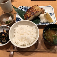 伊豆の旬 やんも 南青山店 - 