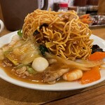 南海飯店 - かたい焼ソバの麺