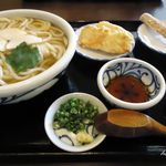 讃岐の香り 石川うどん - かけ２玉・とり天・ちくわ天