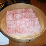 瀬里奈 - 北海道産の特選牛サーロインのしゃぶしゃぶ肉・その２です。デジカメで撮影しました。