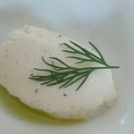 マルドルメ - 1皿目（カブのムース）