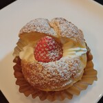 パティスリ・ル・スィエル - 生シュークリーム