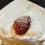 パティスリ・ル・スィエル - ショートケーキ（アップ）