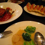 紅虎餃子房 - ホタテとブロッコリーが美味！