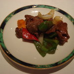 Honkon - 牛肉と季節野菜黒胡椒炒め