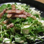 風来坊 - カリカリベーコンと豆腐とみず菜のサラダ