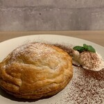 ココフラットカフェ 本町 - 季節限定★自家製アップルパイ