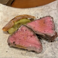 Hirovanna - 安城和牛　畑の無花果の葉で包んだ炭焼き