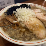 自家製手もみ麺 鈴ノ木 - 背脂煮干し(大盛)