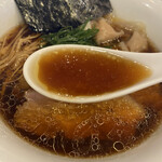 自家製手もみ麺 鈴ノ木 - 醤油スープ