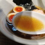 櫻井中華そば店 - あっさりだけどコクが深いスープ
