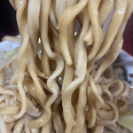 ラーメン二郎 - ややデロ麺