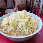 ラーメン二郎 - ノーコールのヤサイ量