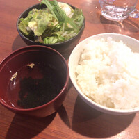 やきにくのバクロ 博多店 - サラダ、ライス、スープ付き