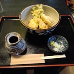 十割そば 古賀 - 牡蠣の天ぷらぶっかけそば。