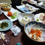 仙庄館 - 2012.12　１泊２食８５５０円のお得プランの夕食（横から）