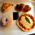 泉北堂 - (左上から)ｽｺｰﾝ､ｸﾛﾜｯｻﾝｼｮｺﾗ､ﾐﾙｸﾄﾞｰﾅﾂ､ﾅﾎﾟﾘ･ﾋﾟｯﾂｧ