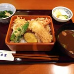 Tsukiji Miyakawa Honten - ランチ「天丼」全景