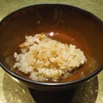 シャテーニュ - カマスの炊き込みご飯