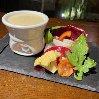 京都の地場野菜を使った拘りバーニャカウダ