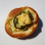 コトリパン - バジルポテトロール