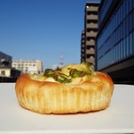 コトリパン - バジルポテトロール