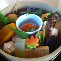 六盛 - 桶の持ち手で全景を撮りにくい