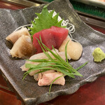 寿し処 春道 - おおみぞ貝　赤身　帆立　ハゼの昆布締め　肝