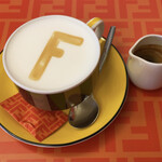 アニヴェルセル カフェ - Caffe Latte（Hot）1210円