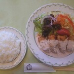 レストラン おにおん - 料理写真:チキン南蛮Aセット850円。
