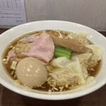 麺屋 七利屋 - わんたん中華そば 910円・味玉（クーポンサービス）