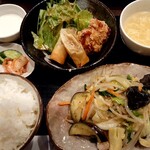 中華キッチン レンゲ - Aランチ(日替わり:玉子入り野菜炒め、唐揚&春巻など)