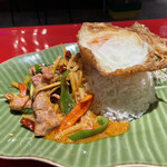 タイ料理 スワンナプームタイ - 