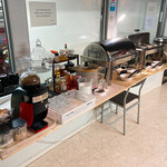 ate Mai's place - ブッフェコーナー