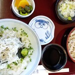 Sakuraebi Chaya - しらす丼とそばセット・１，１００円
