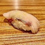 小柳寿司 - 縞鰺