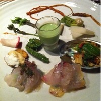 オッジ ダルマット 西麻布店 - 魚四種と野菜十種の前菜