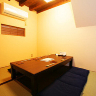 A hideaway for adults in Shijo Karasuma, Kyoto. We also have a completely private room recommended for banquets.