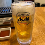 Yakiniku Oumigyuunikuten - 生ビール 580円。