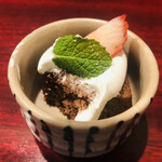 魚酔庭 - デザート　ガトーショコラかな