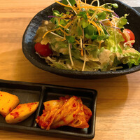 焼肉 しゃぶしゃぶ 石田屋。 北野坂店 - 付け合わせ