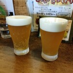 Teuchi Houtou To Hakkou Ryouri No Omise Ganso Hekkorodani - 左から　銀河高原ビール小麦のビール　山口地ビール瀬戸内ヴァイツェン