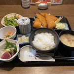 Sakanaya Maruichi - アジフライ定食