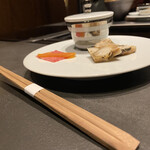 北海道焼肉 北うし - フォアグラ茶碗蒸し、和牛ロース刺し自家製カラスミ大根、ツブと岩海苔のテリーヌ